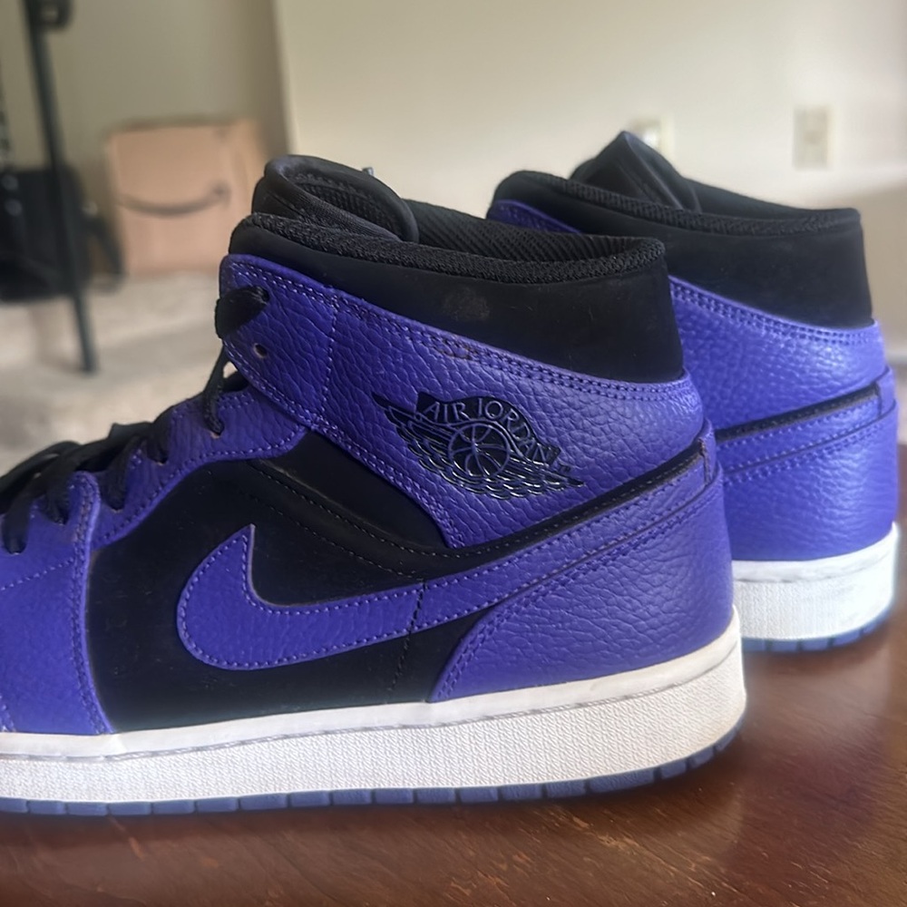 Nike Mid 1s - Picture 14 of 15